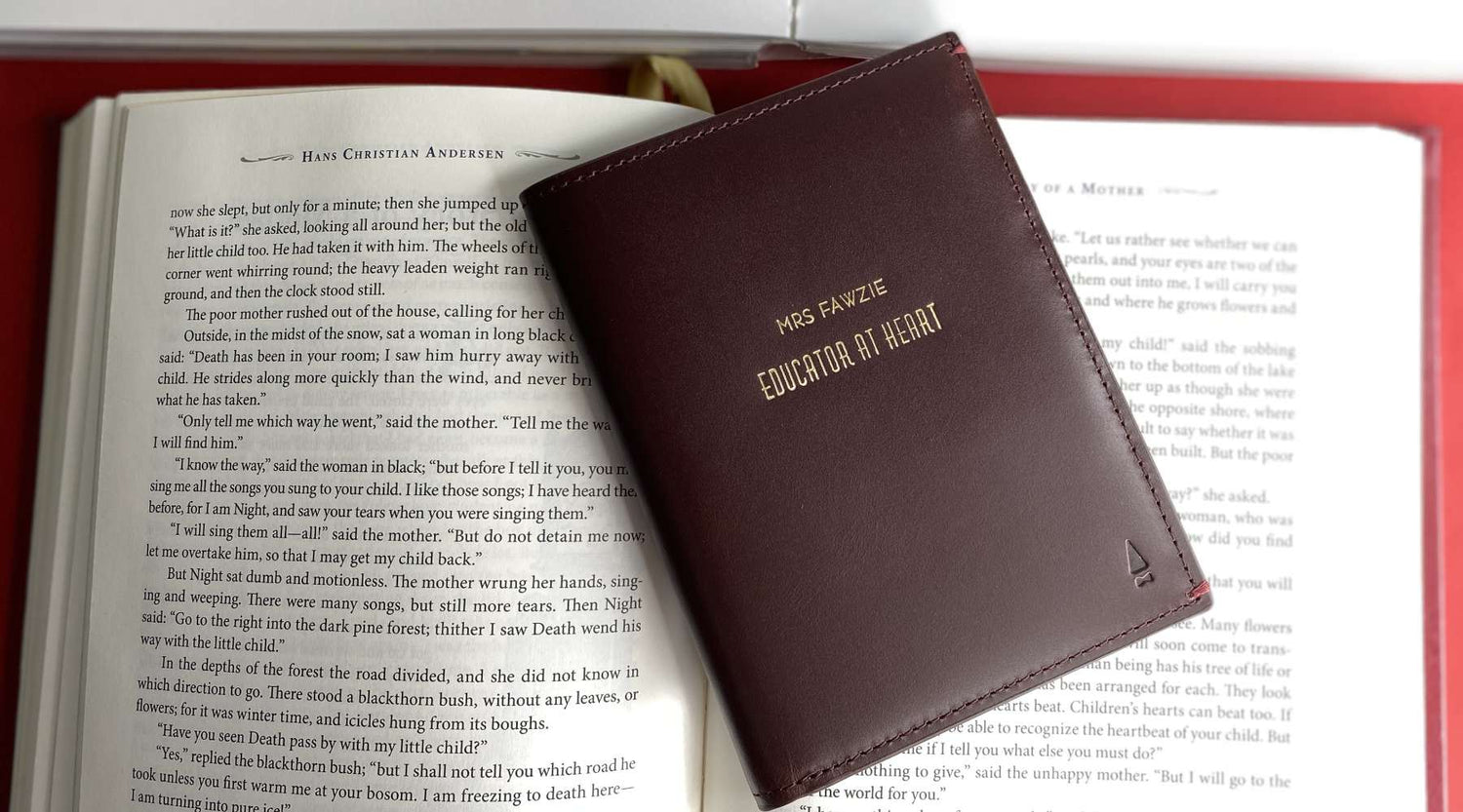 The Best Leather Gifts in Singapore for Your Teacher-Friends this Teachers' Day