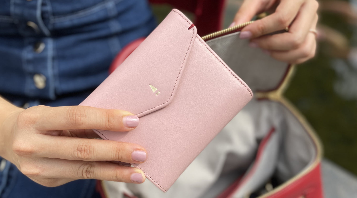 Buyer's Guide to Choosing the Perfect Leather Wallet