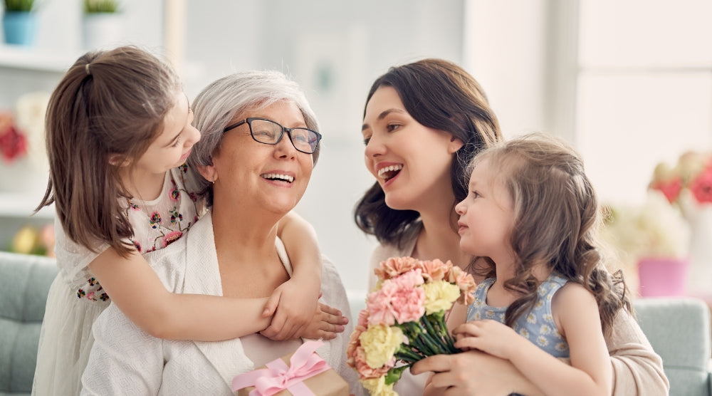 Mother's Day Gift Guide 2025: 5 Timeless Leather Bags & Wallets for Mum