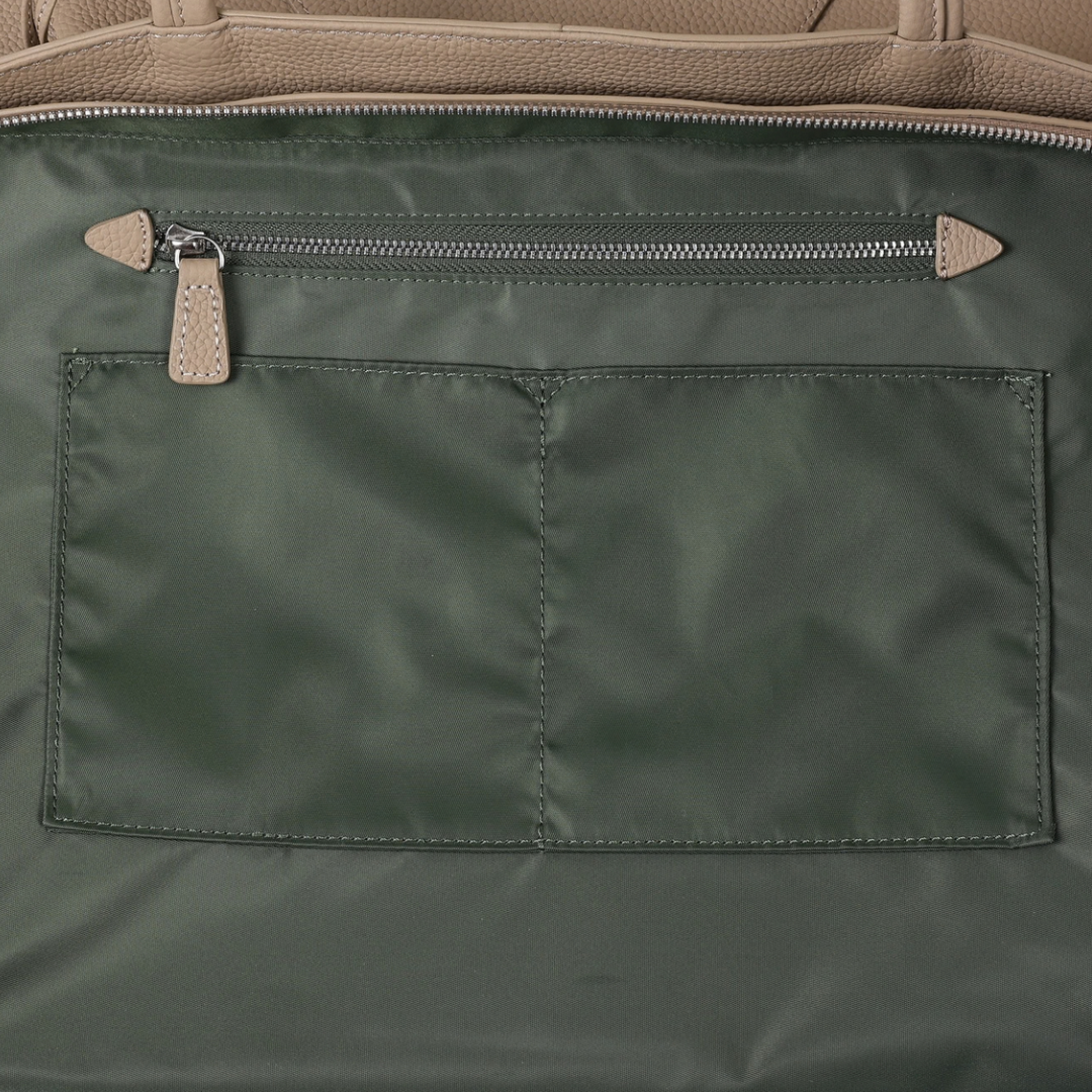 #color_taupe / olive