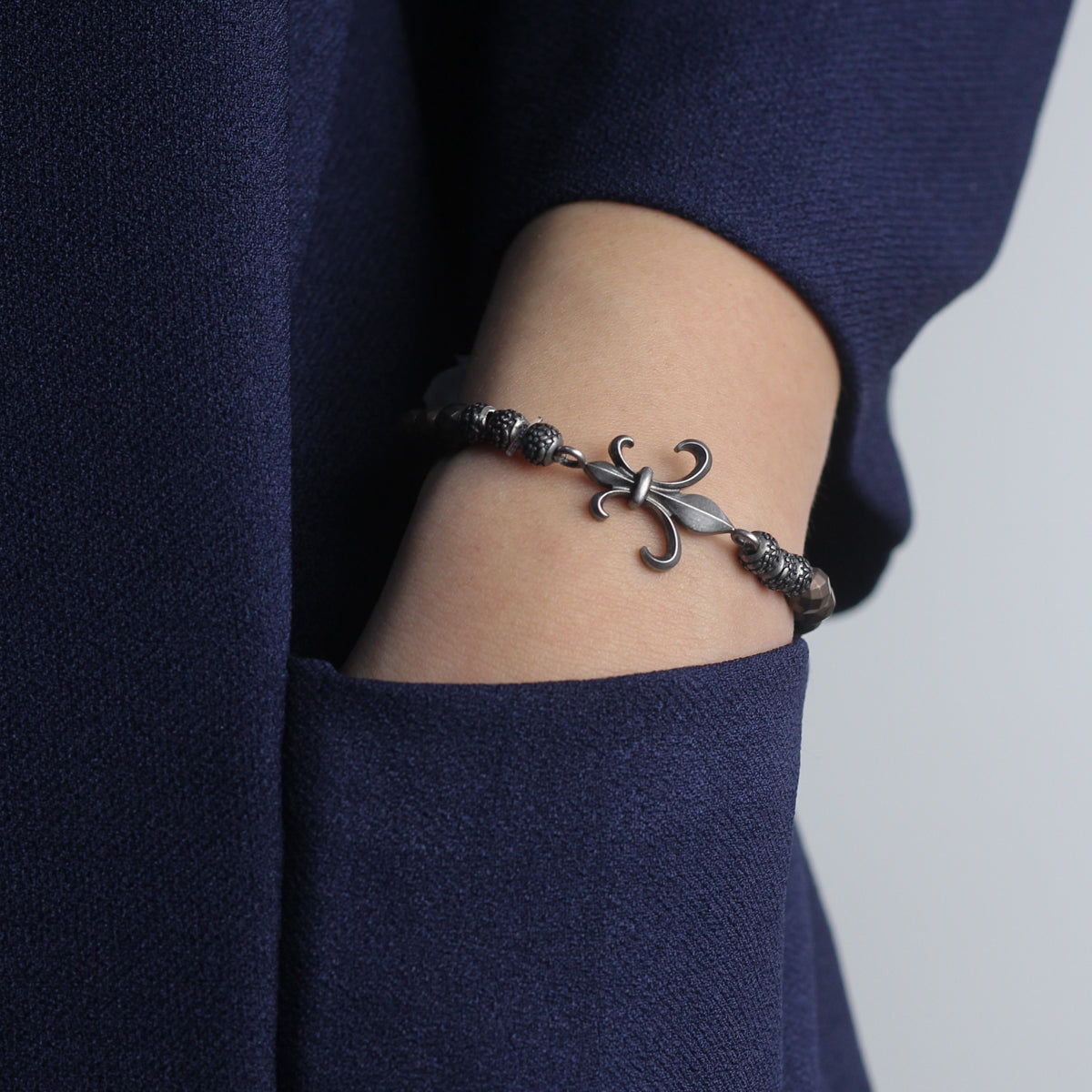 Musketeer Fleur-de-lis Beads Bracelet