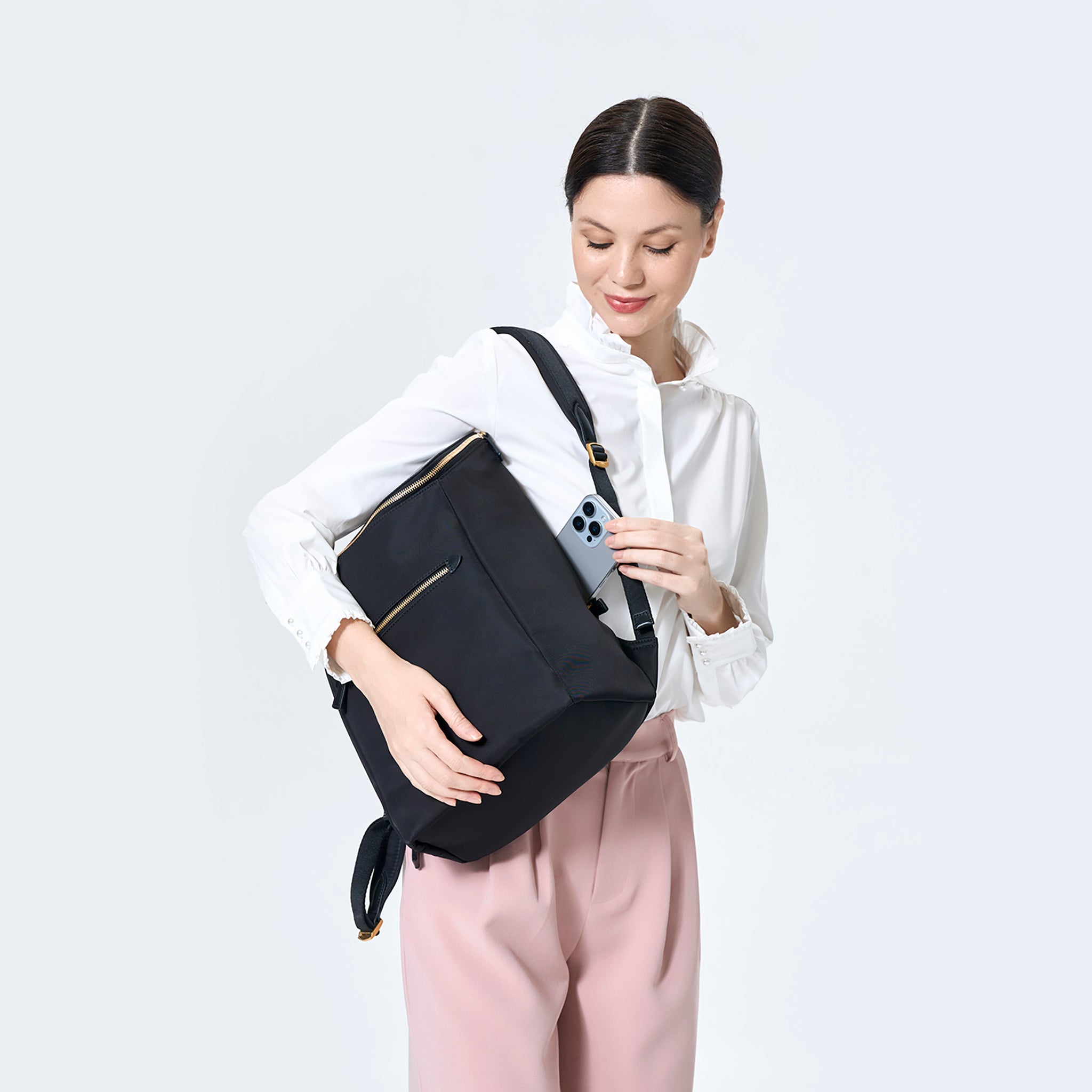 Dryna 14" Laptop Backpack (Nylon Leather) Black